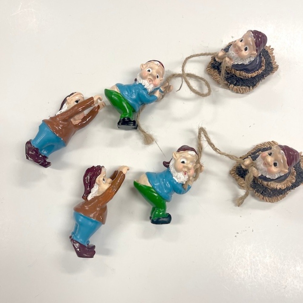 2 Sets Funny Climbing Gnomes Model Making Garden Decor Crafts‎ NEW CF4